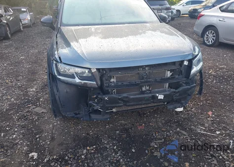 2021 Volkswagen Tiguan Se/Se R-Line Black/Sel z USA, uszkodzony, nr VIN 3VV3B7AX8MM138188